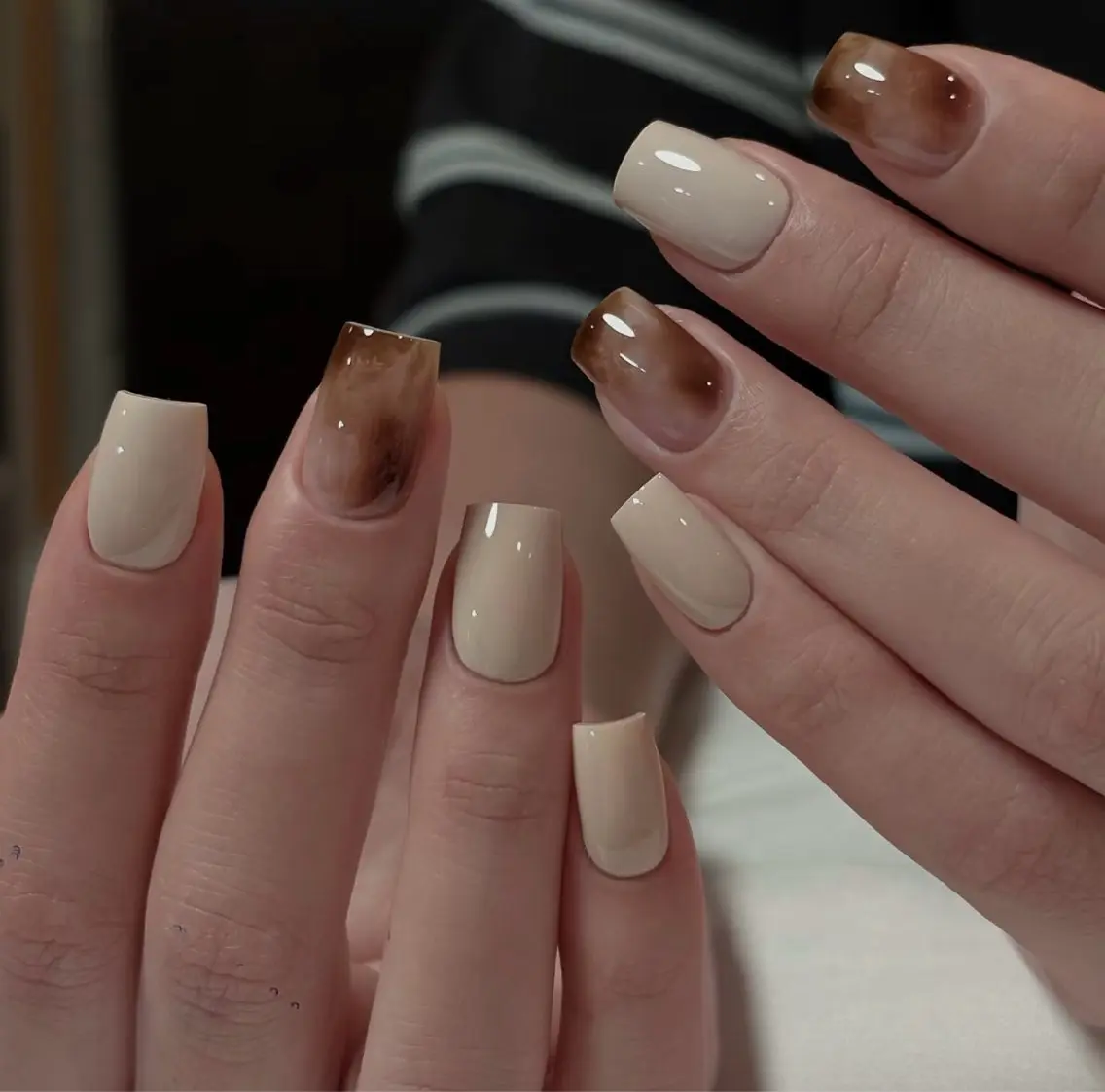 ネイル Hello Nailのネイルデザイン