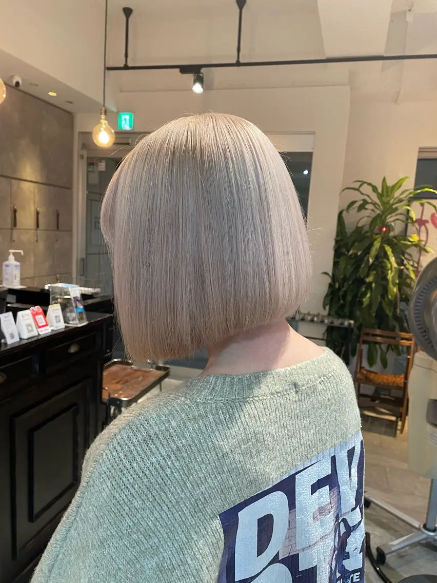 セミロング カラー パーマ ヘアアレンジ ヘアカラー トリートメント ブリーチカラー🤍 颯馬🐈‍⬛のヘアスタイル