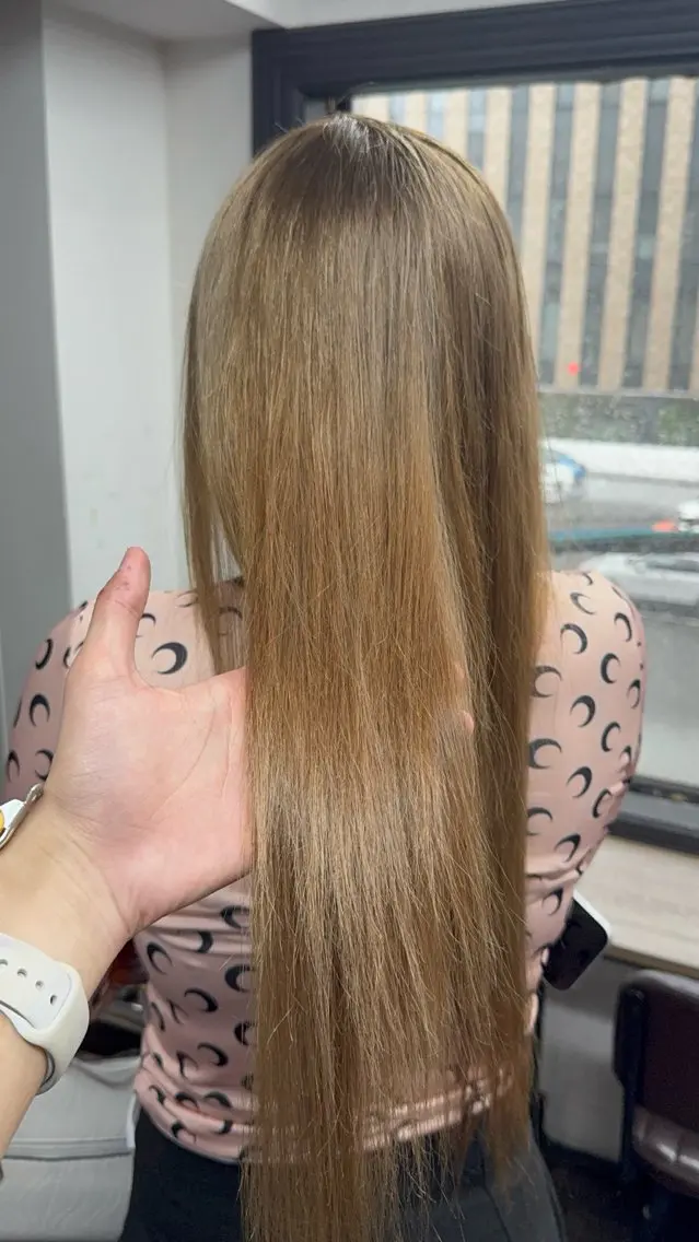 ロング カラー ベージュカラー ブリーチ ブラウンカラー ケアブリーチ 透明感カラー ヘアカラー Lima/ハイトー ン/ブリーチ/心斎橋のヘアスタイル