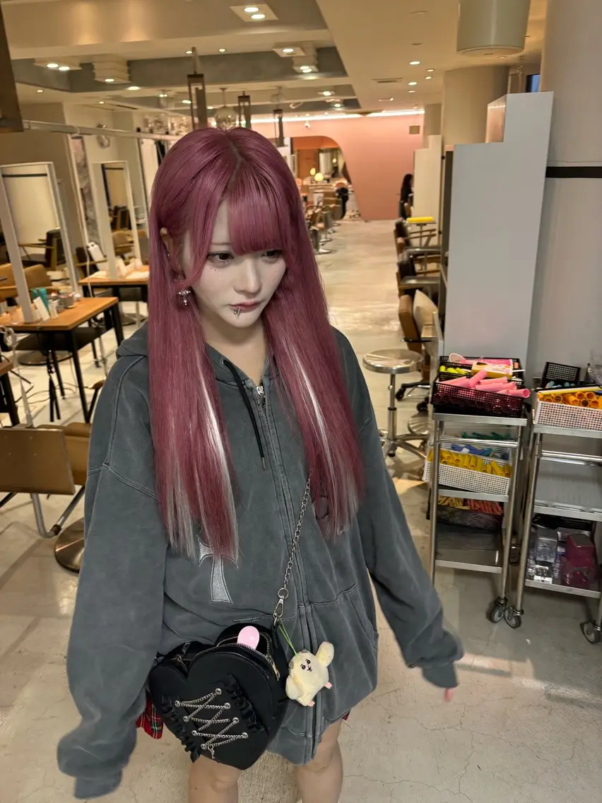 ケアブリーチWカラー+エクステ10本🎀エクステの本数相談可の写真