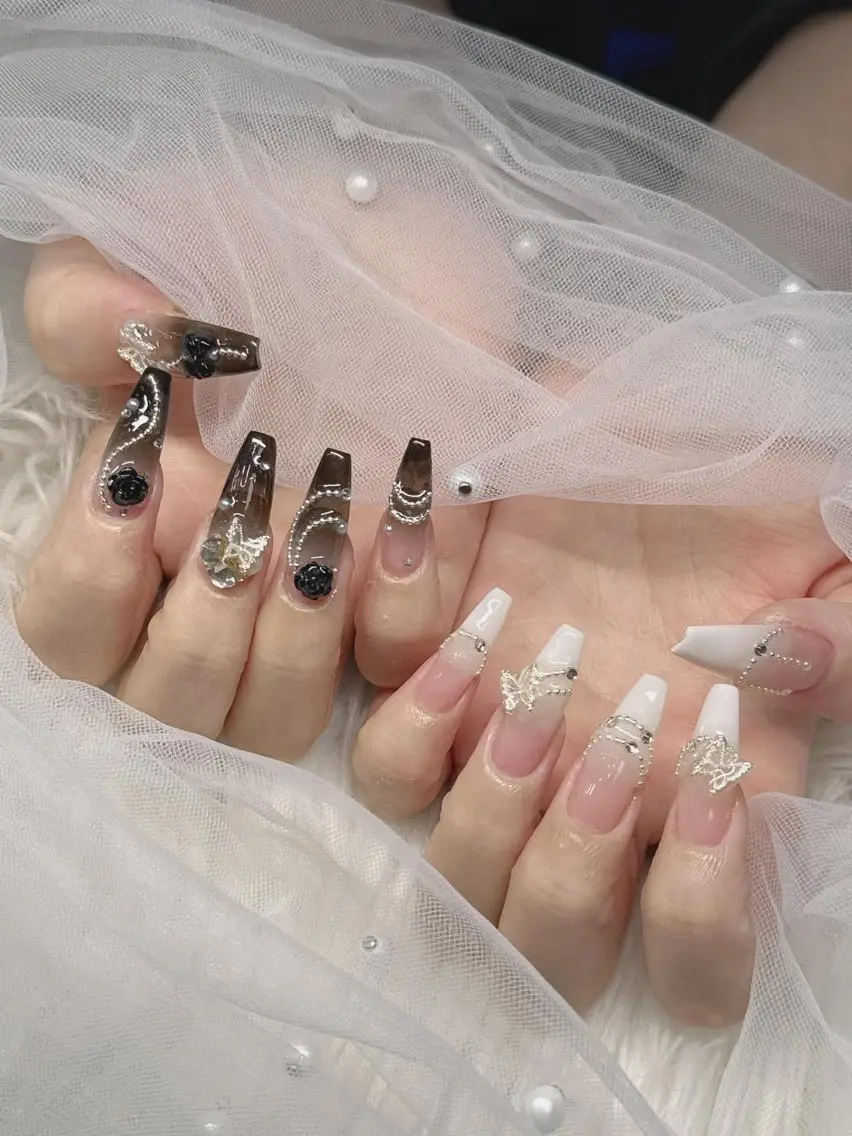 ネイル Lee Nailsのネイルデザイン