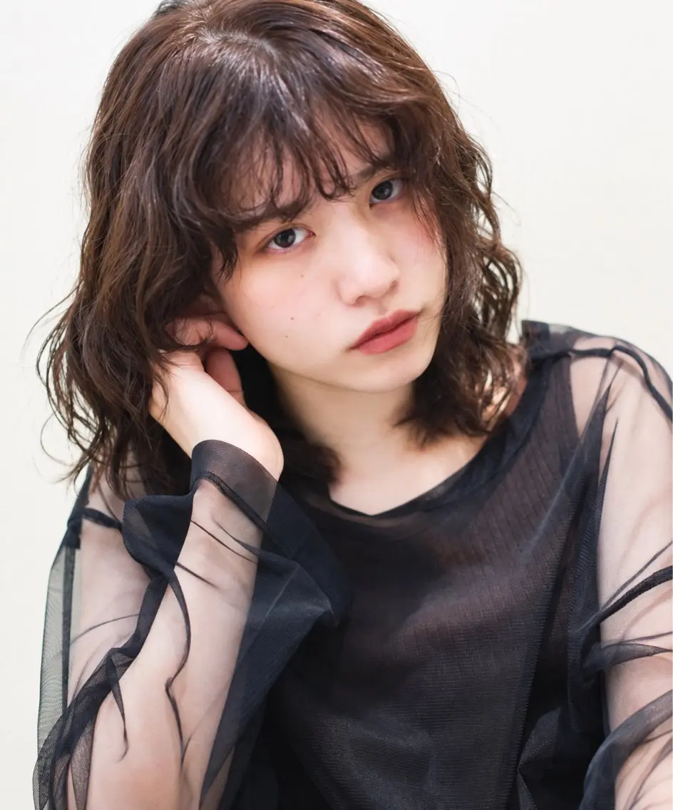 ミディアム カット パーマ トリートメント 畝原 陽真里のヘアスタイル
