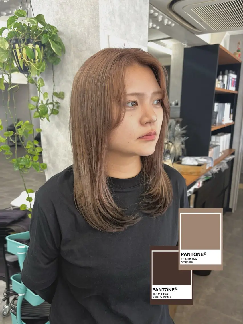 セミロング chinatsu .のヘアスタイル