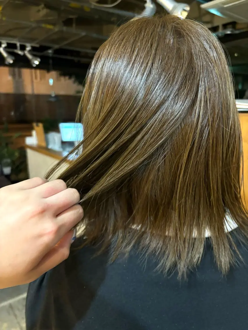 ミディアム ヘアカラー 松倉 沙奈のヘアスタイル