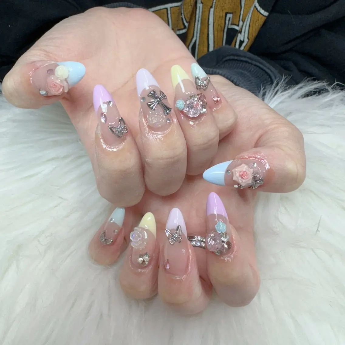 ネイル ハンドネイル 🎀nana🫧 ワンホンネイル🎀のネイルデザイン