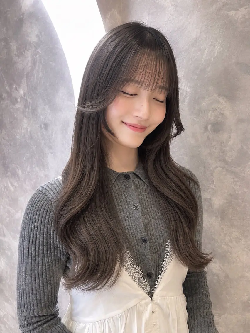 学生大人気💖カラーとエクステ同時施術プラン✨韓国風エクステ(48cm人毛or55cmタンパク質ファイバー)の写真