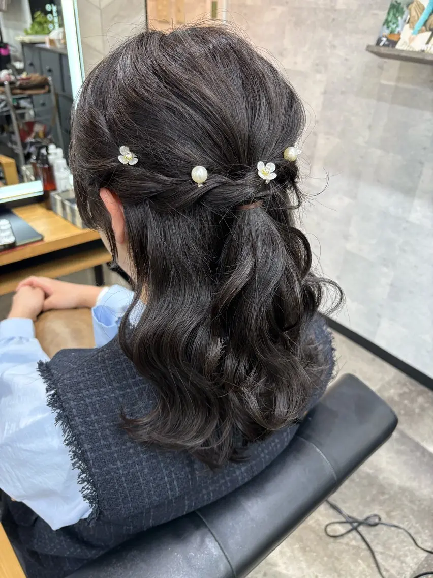 ミディアム ヘアアレンジ ハーフアップ ヘアセット SHANTi 飯塚 ヘアセット/髪質改善のヘアスタイル