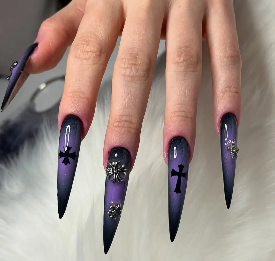 ネイル オーロラネイル フレンチネイル ジェルネイル ハロウィン キラキラネイル ハンドネイル H.baby Nail Salonのネイルデザイン