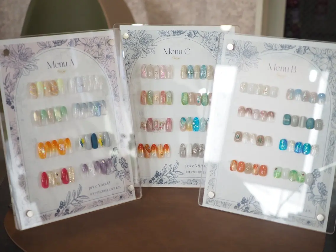 ネイル ハンドネイル glaNje shioriのネイルデザイン