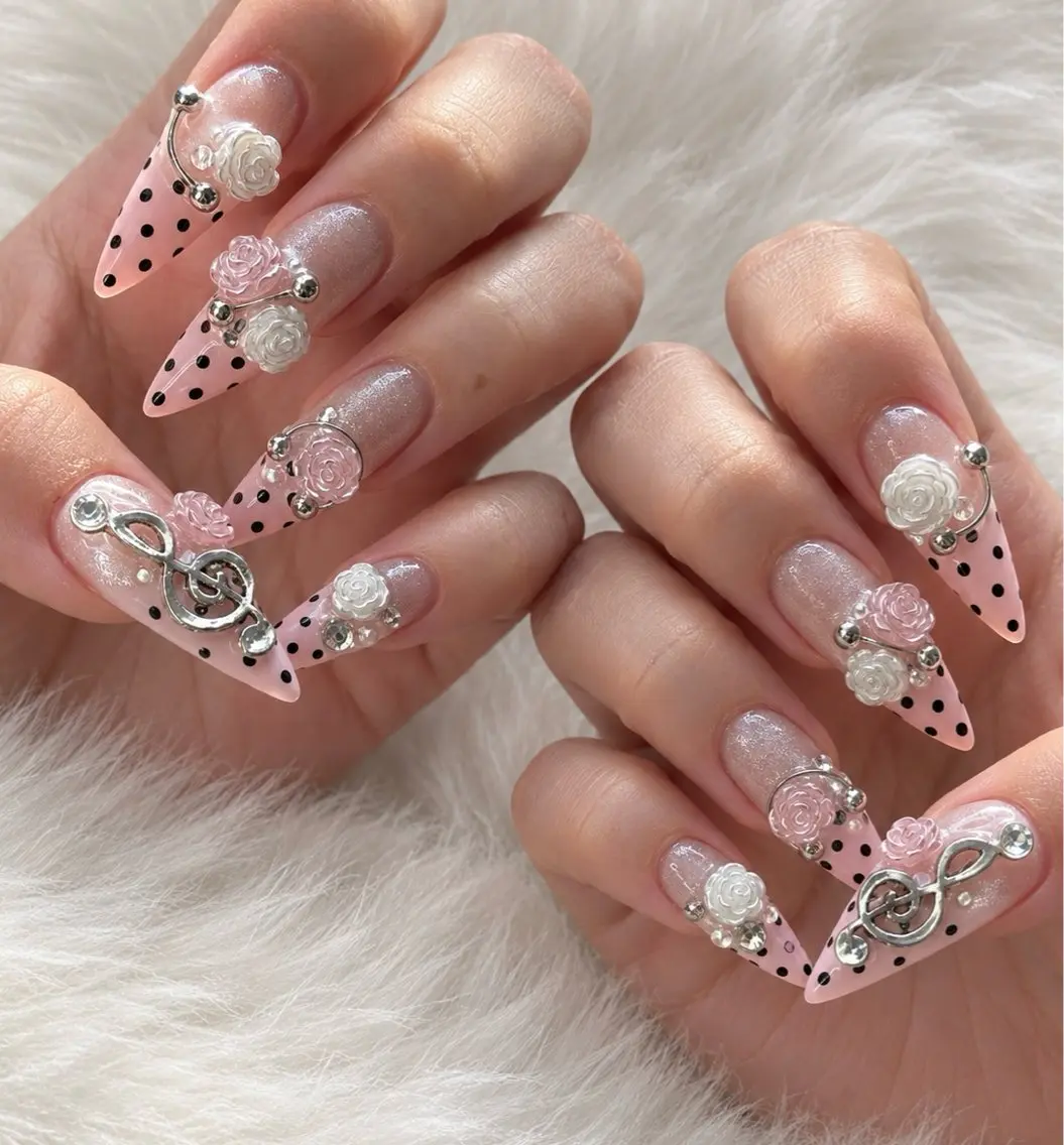 ネイル 韓国ネイル マグネットネイル 持ち込み RINA Nailのネイルデザイン
