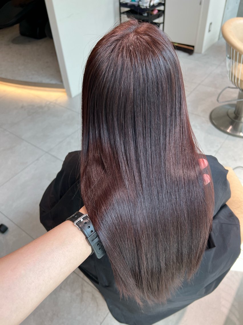 ロング 縮毛矯正 トリートメント 福岡縮毛矯正✨️ ストレート 向井和輝のヘアスタイル
