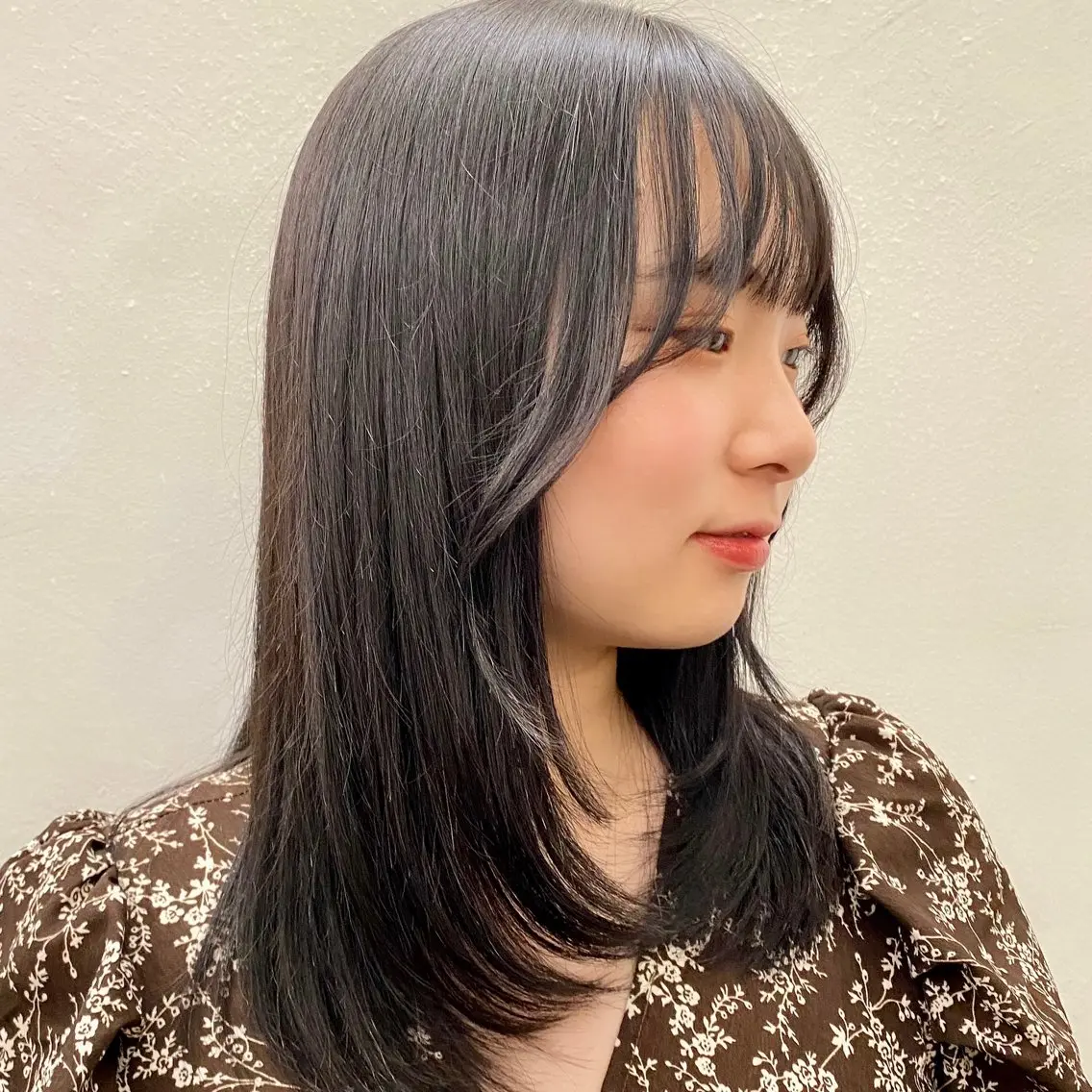 セミロング カラー 似合わせレイヤー/ ケアパーマ/高倉のヘアスタイル