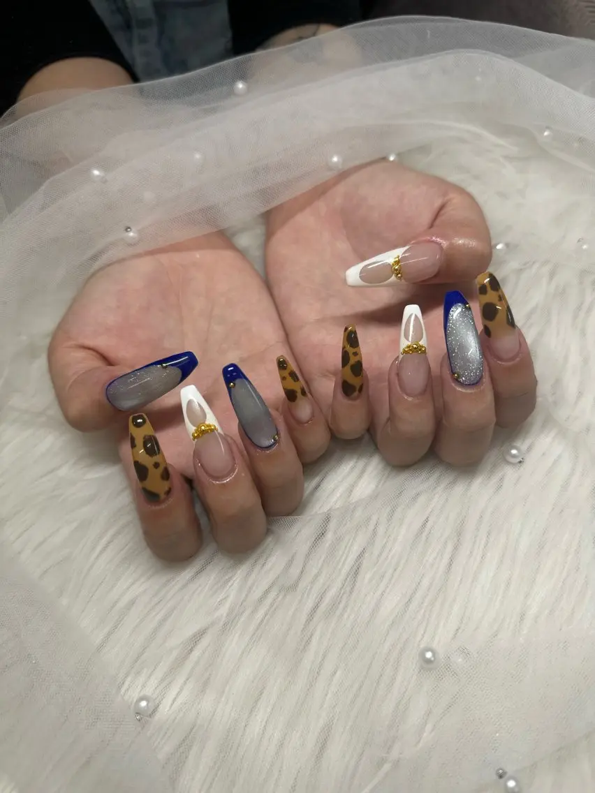 ネイル ハンドネイル AOAQUA SHIORIのネイルデザイン