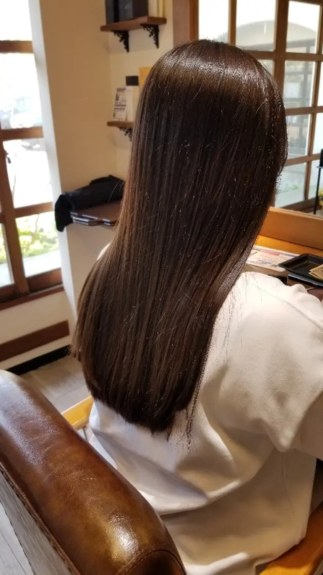 ロング カット ヘアカラー トリートメント 松江 幸世のヘアスタイル