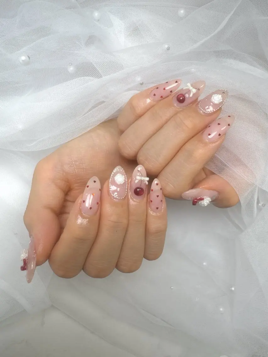 ネイル キラキラネイル 持ち込み ワンホンネイル Queeens nailのネイルデザイン