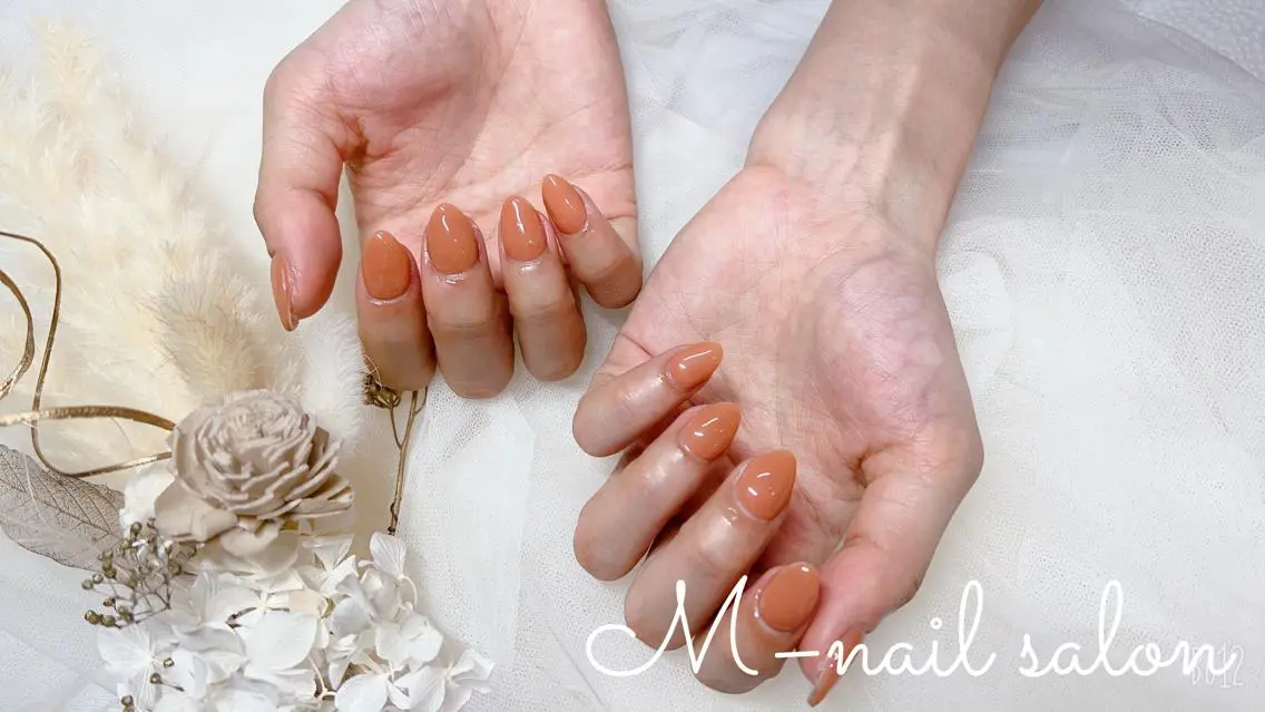 ネイル シンプルネイル M_ nail salonのネイルデザイン