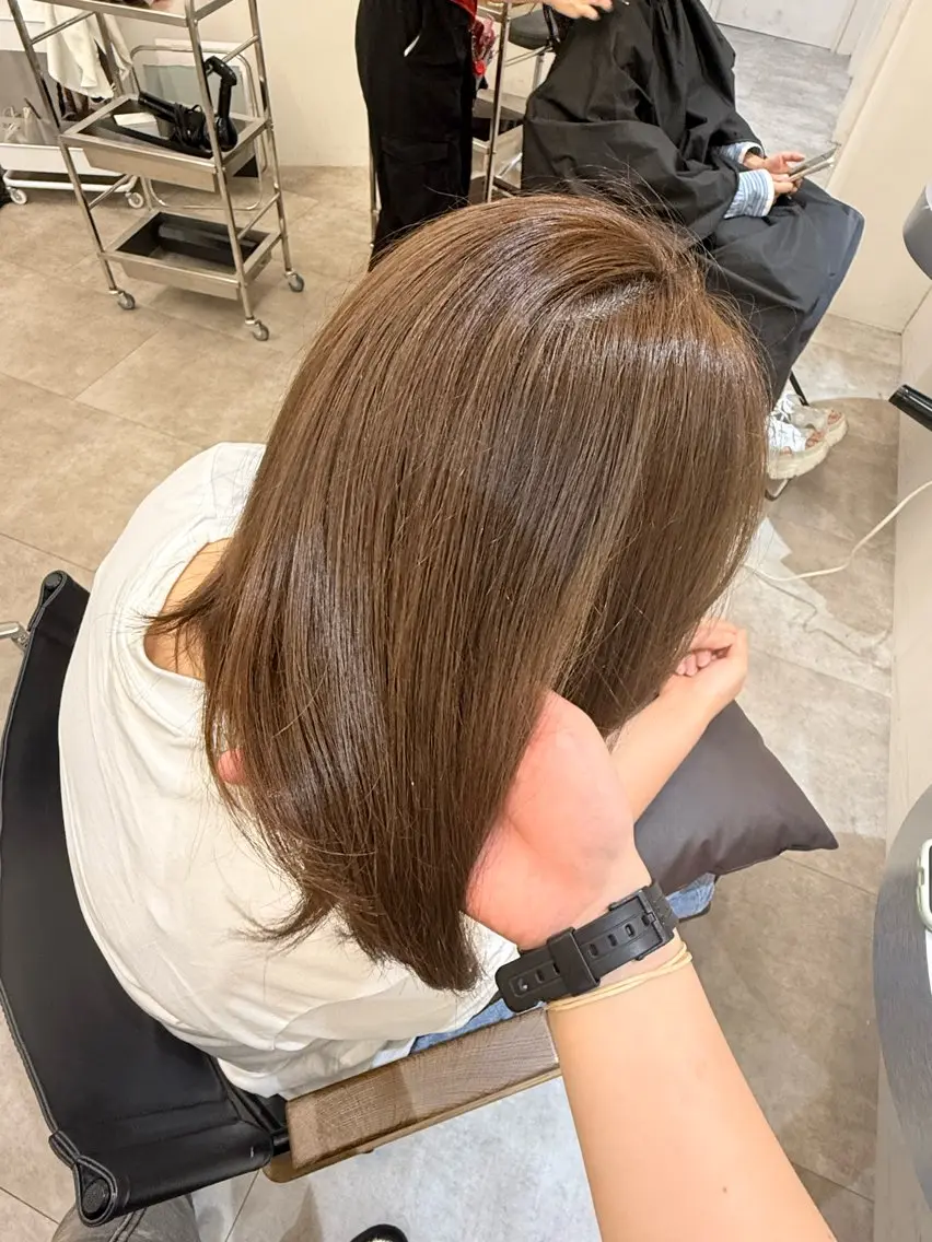 ミディアム カラー ベージュカラー ヘーゼル ヘアカラー 赤味消し美容師✄﻿ 🍀ヨシノのヘアスタイル