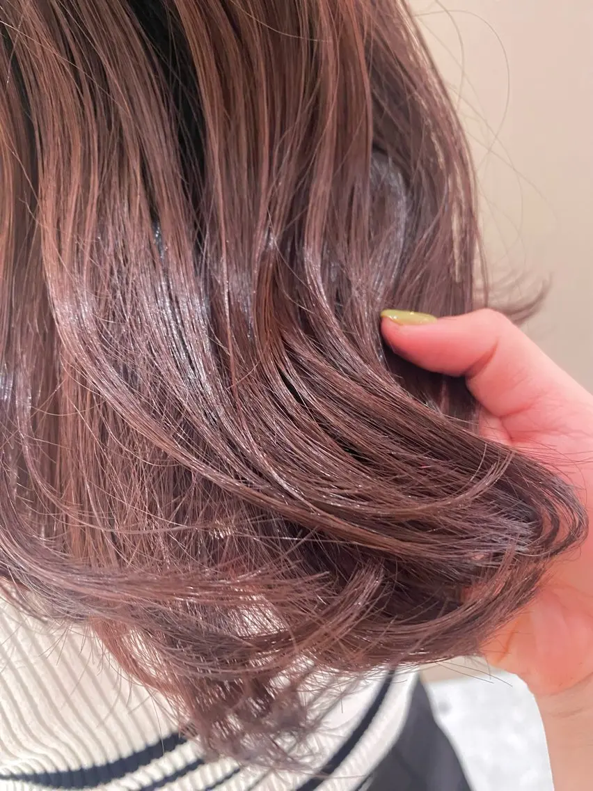 ミディアム カラー ベージュカラー ピンクカラー ピンクベージュ ヘアカラー トリートメント ベージュ/アレンジ /横浜/杉本千夏のヘアスタイル