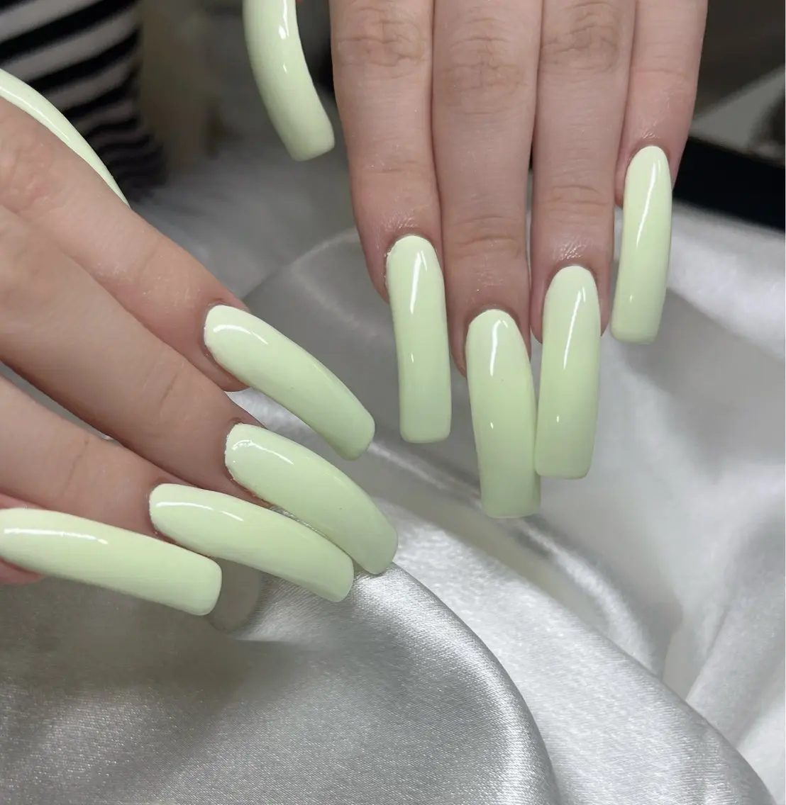 ネイル YOLO NAILのネイルデザイン