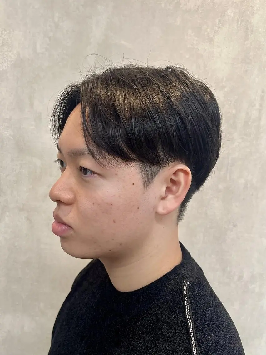 ツーブロックカットモデルの写真