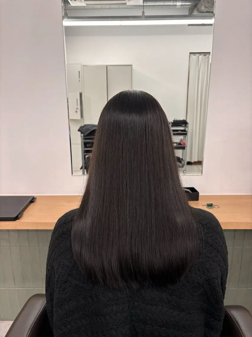 セミロング カラー ️髪質改善luce /美髪矯正🎀こゆきのヘアスタイル