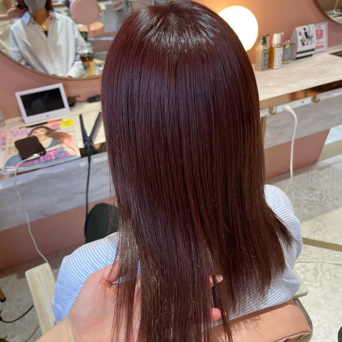 セミロング カラー ピンクカラー nameless miichiのヘアスタイル