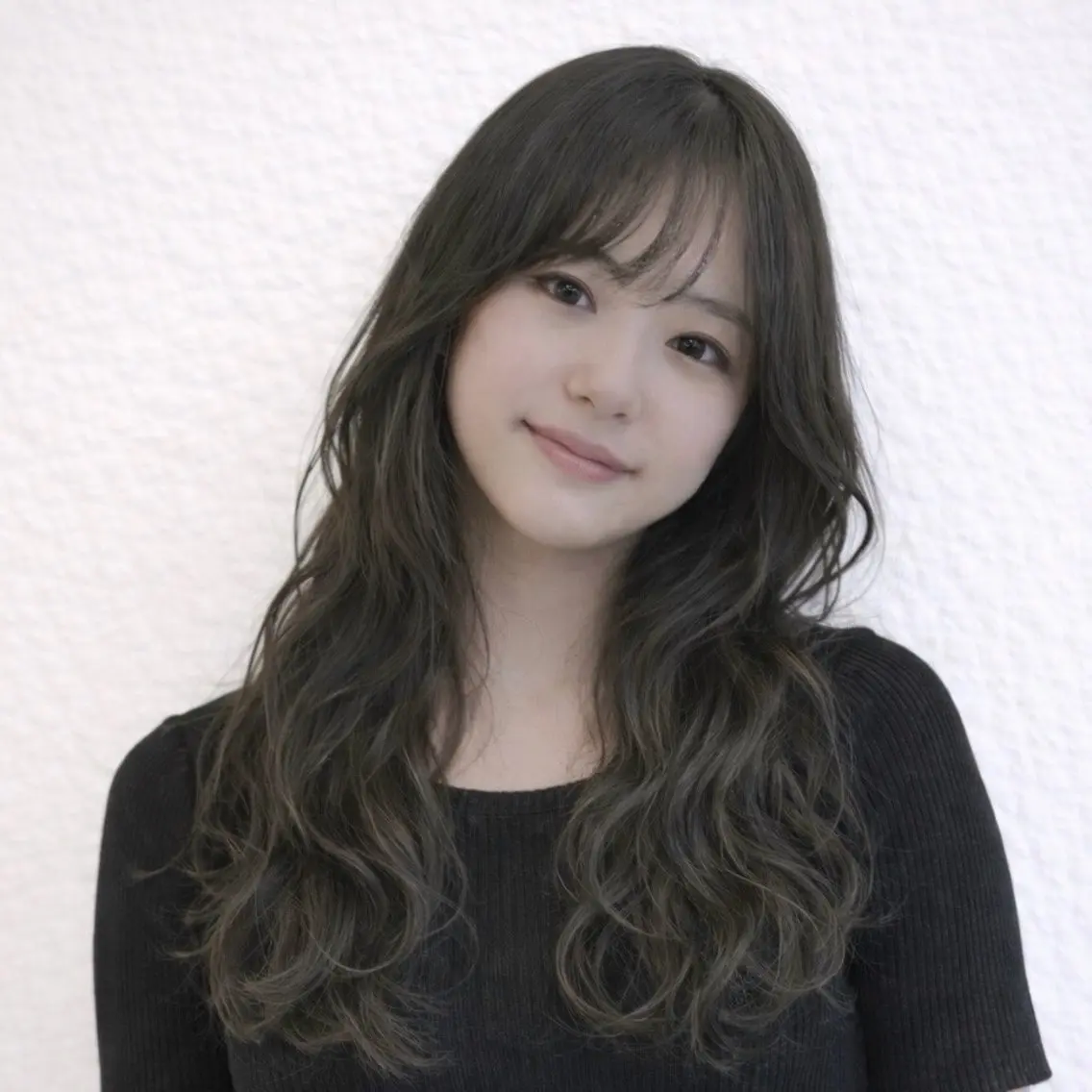 ロング カラー ベージュカラー ブリーチ 透明感カラー グレージュ ロング カット ヘアカラー トリートメント 髪質改善/レイヤー/ 佐藤 舞のヘアスタイル