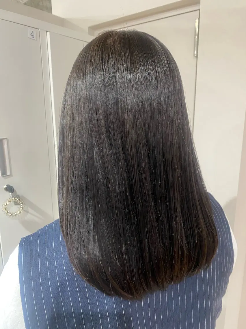 カット+カラー+𝗔𝘂𝗷𝘂𝗮トリートメント🥀の写真