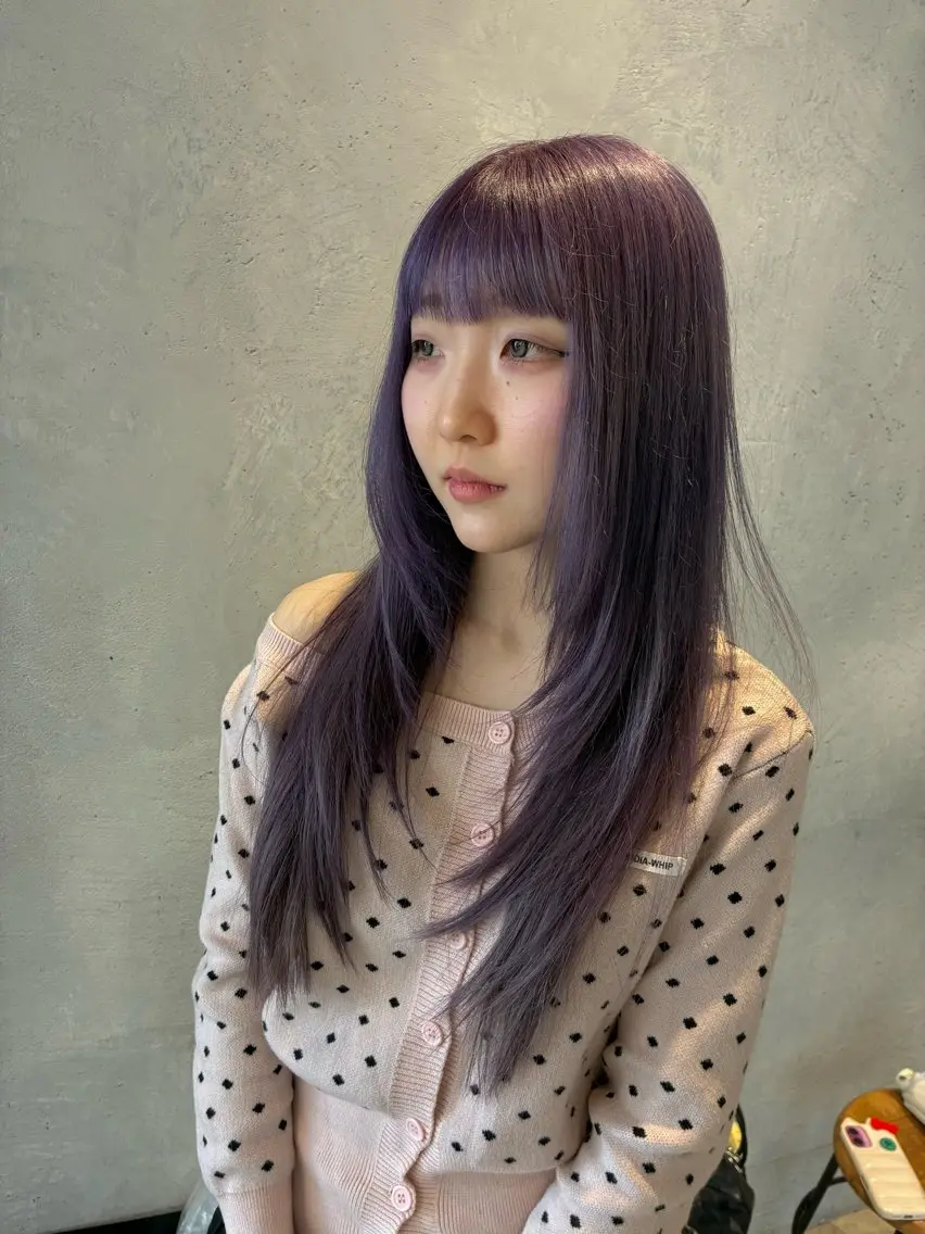 ロング カラー ブルーカラー ブルーラベンダー ハイトーンカラー ラベンダーカラー レイヤーカット 池袋 半個室 大人女性ヘアのヘアスタイル