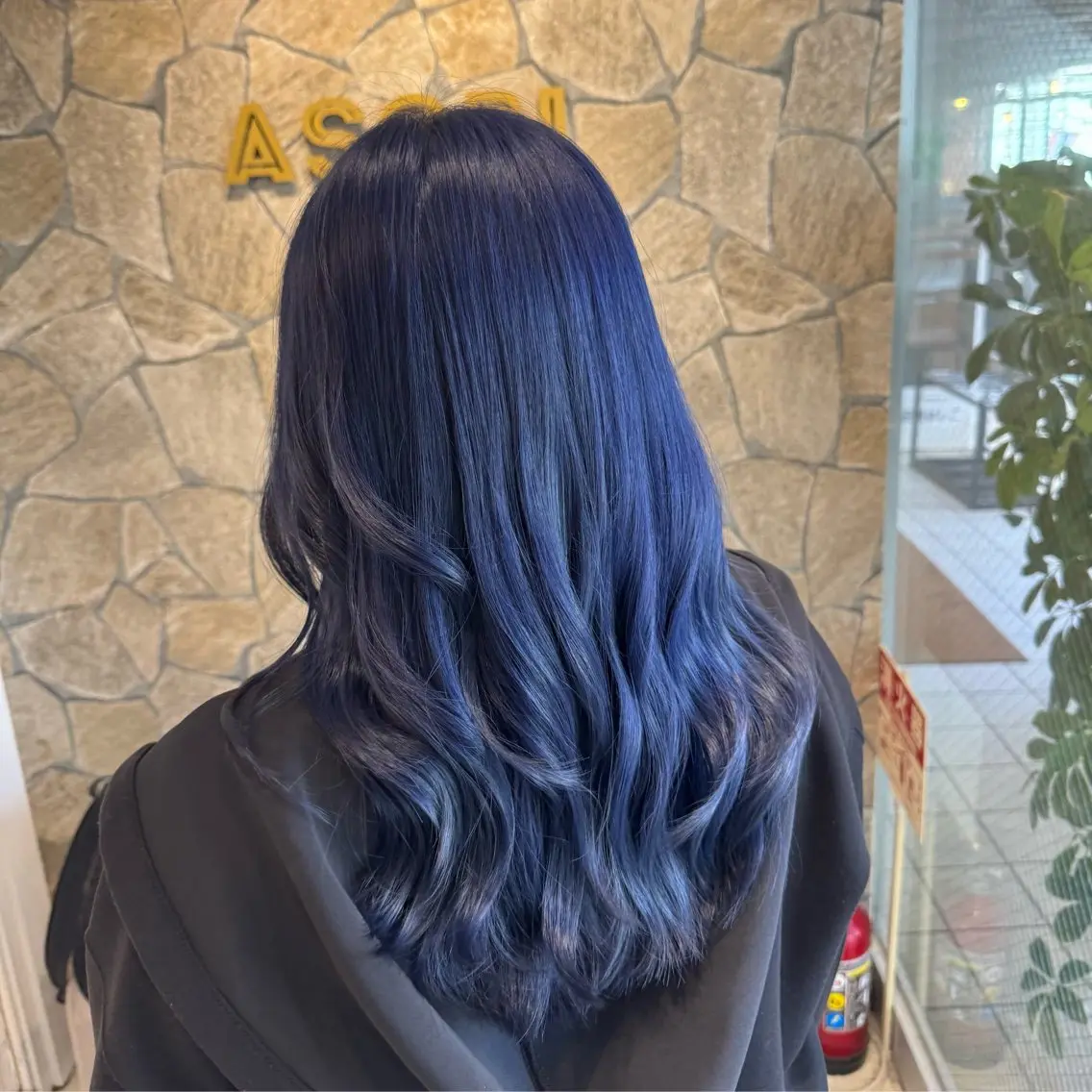 ロング カラー ブリーチ ケアブリーチ ケアカラー ネイビーカラー 髪質改善 ヘアカラー トリートメント 🦋ブリーチ/カラー 専門AYA💖のヘアスタイル