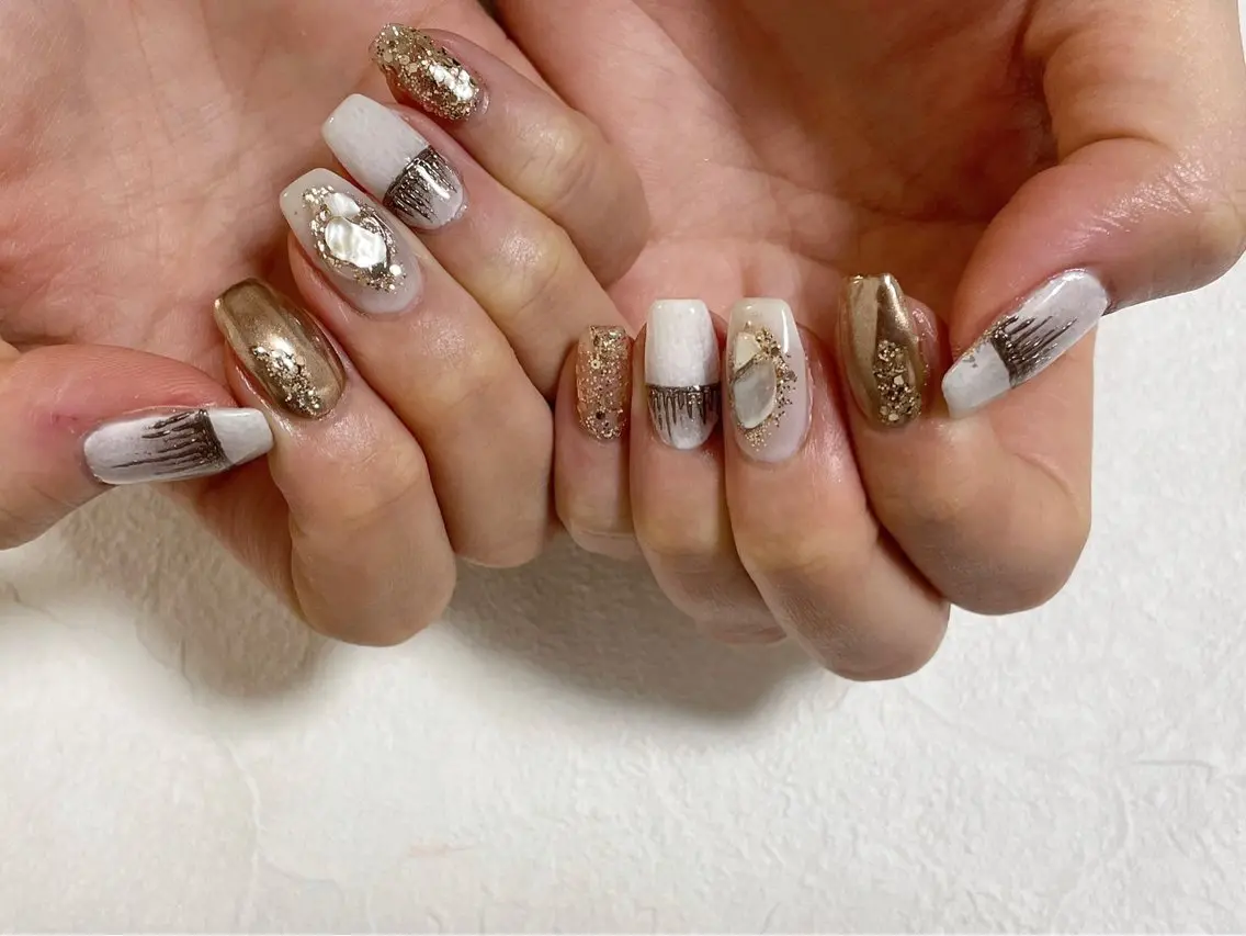 ネイル ジェルネイル マグネットネイル ミラーネイル 持ち込み パラジェル kiki nail &brow二子玉川の眉毛・アイブロウイメージ