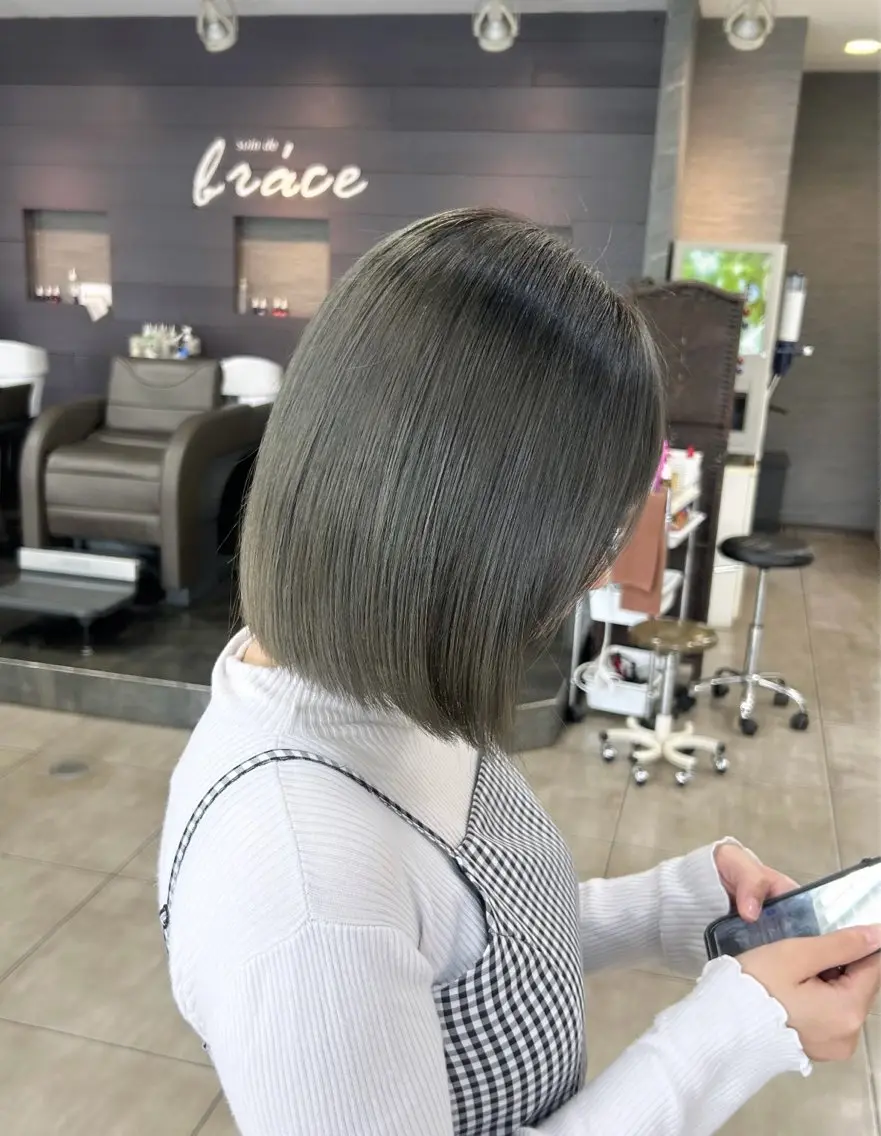 ショート カット ヘアカラー レイヤー/艶髪カラー 森本くるみのヘアスタイル