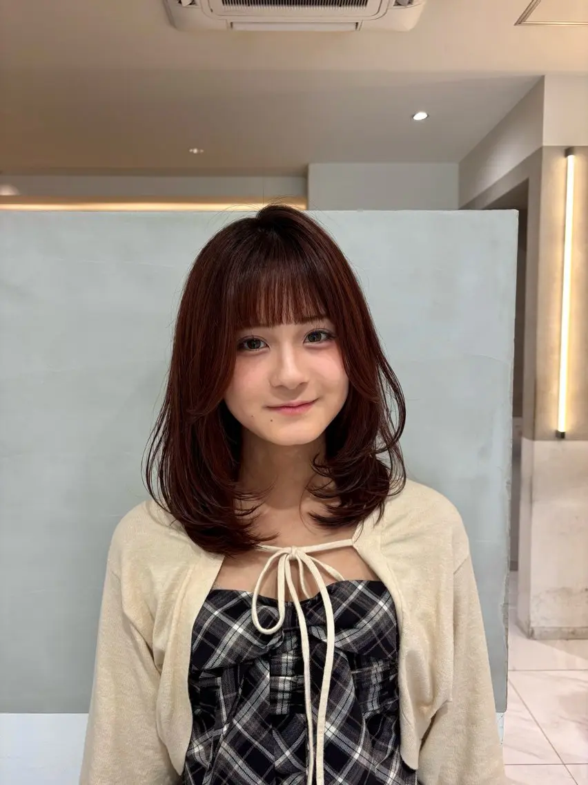 セミロング カラー ヘアアレンジ 似合わせカットカラー 💎モエのヘアスタイル