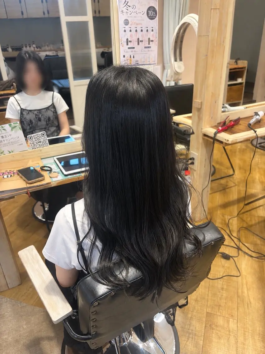 カラー 近藤 透明感カラー🫧のヘアスタイル