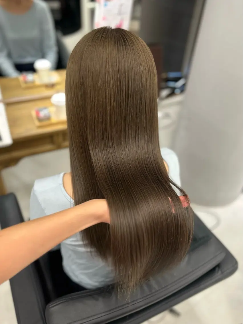 ロング 髪質改善 縮毛矯正 戸川 未夢のヘアスタイル