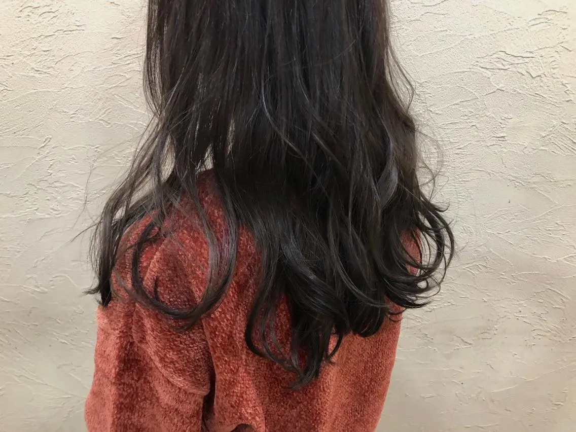 ロング カラー ENIF ヤマグチアツコのヘアスタイル