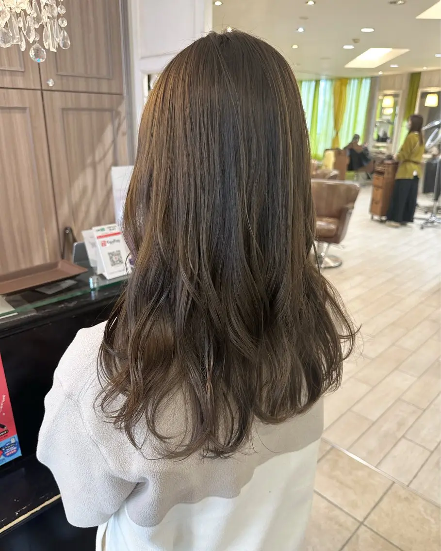 ロング カラー カット ヘアカラー トリートメント メンズパーマ特化🔥 ツイスパ/シャドウのヘアスタイル