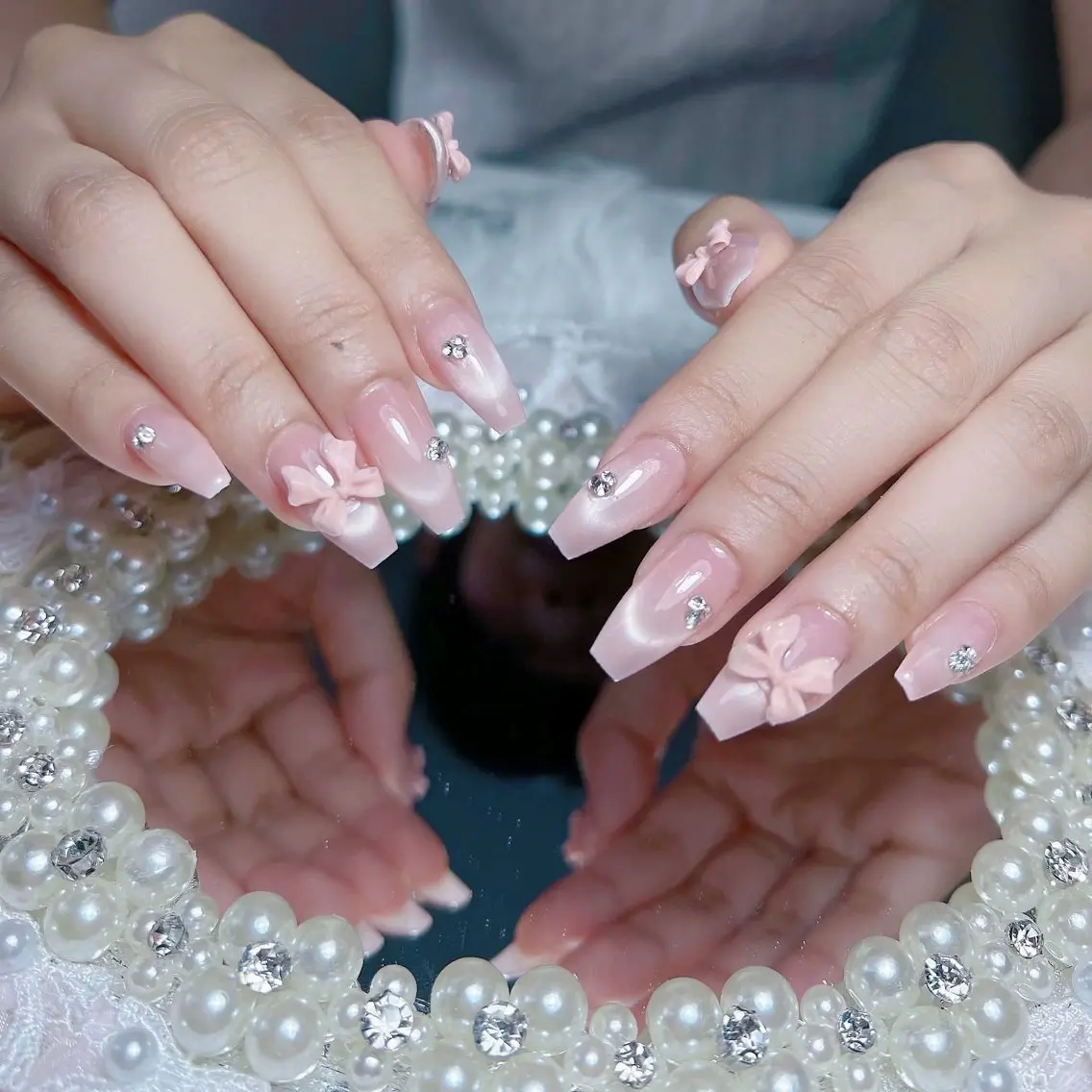 ネイル オーロラネイル 長さ出し フラッシュネイル フレンチネイル ジェルネイル ハンドネイル ハンドケア CiCi NailSalonのネイルデザイン