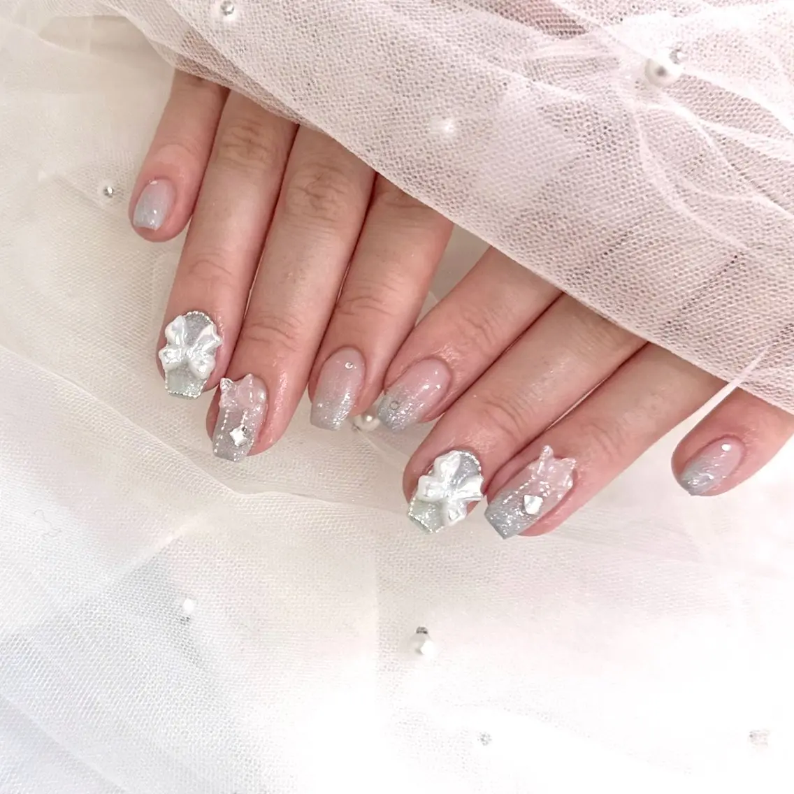 ネイル ハンドネイル ハンドケア sara : salon ELVIのネイルデザイン