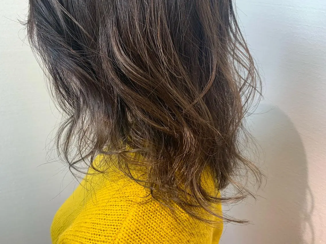 セミロング カラー カット ヘアカラー トリートメント 【Uneユヌ】菊地 春那のヘアスタイル