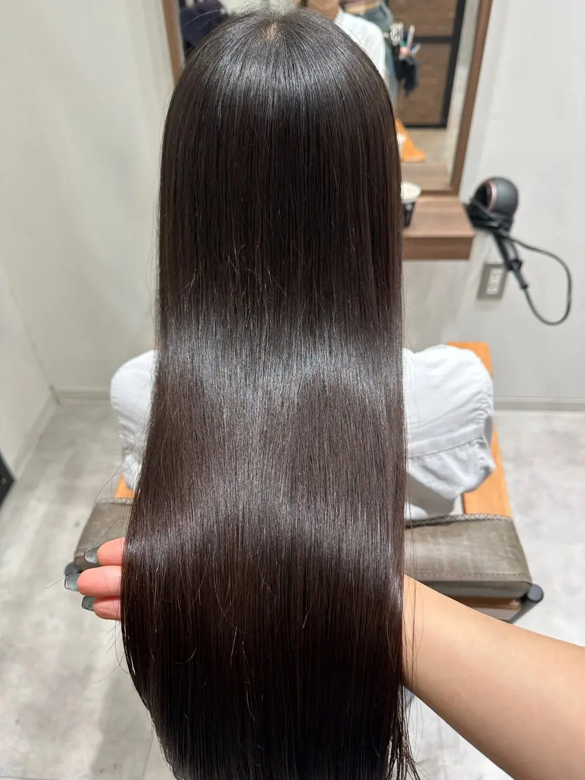 ロング カット 縮毛矯正 トリートメント 💙美髪救世主💙 関華蓮のヘアスタイル