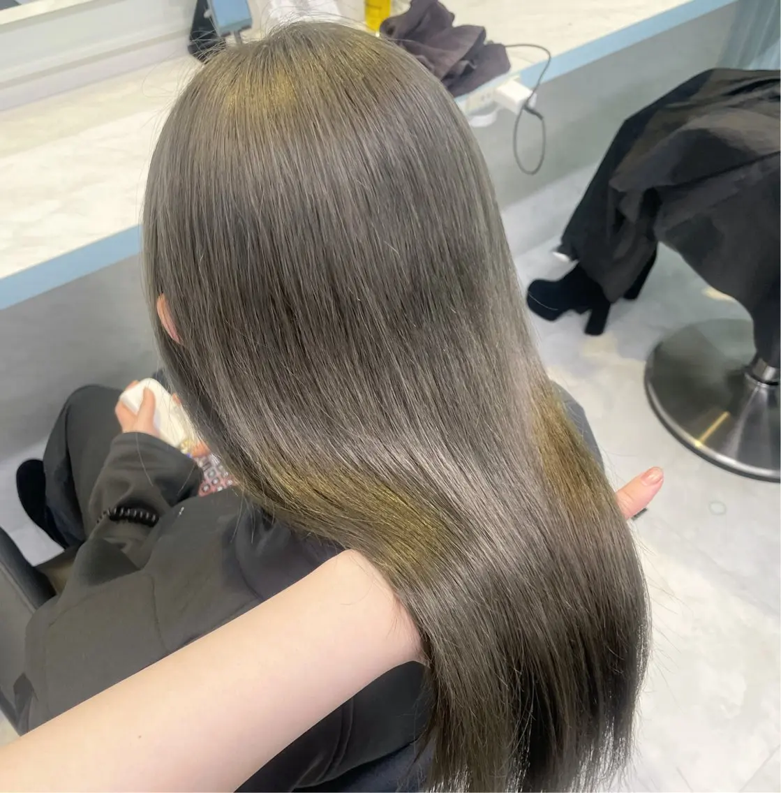 セミロング カラー 【美髪矯正/絹髪】 🎀hinano🎀のヘアスタイル