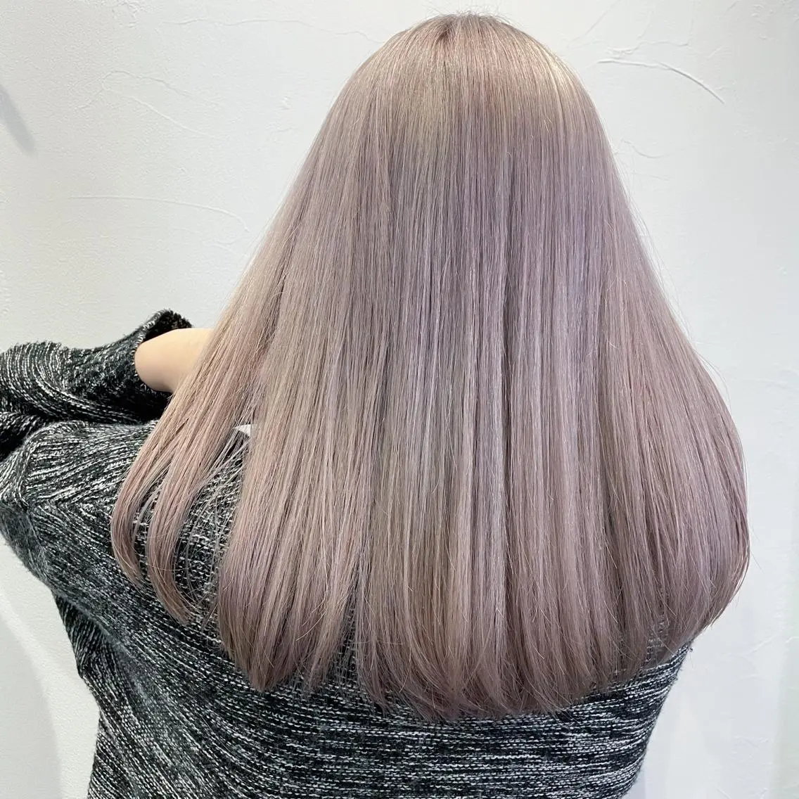 セミロング Lit.豊橋 夏目のヘアスタイル