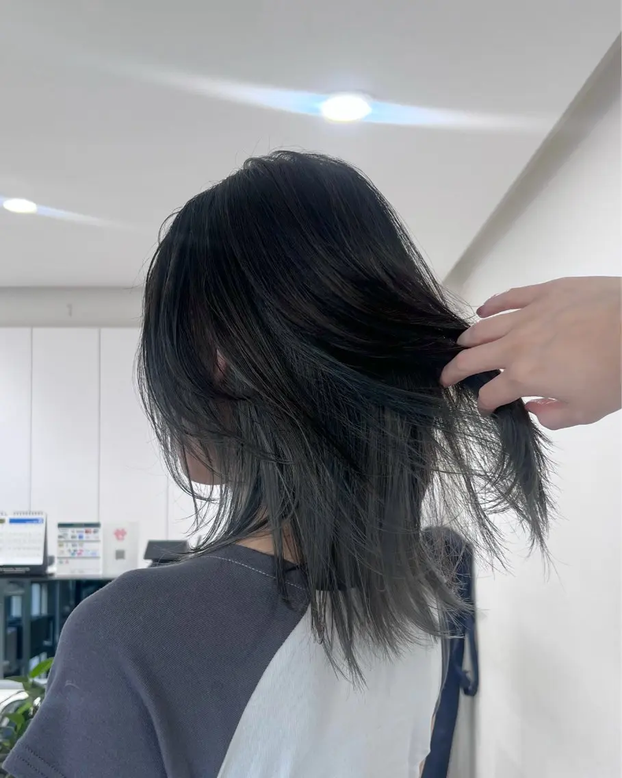 ミディアム カラー ヘアカラー トリートメント ヘッドスパ ヘアセット 抜け感レイヤー/ 透明感カラー/Aoiのヘアスタイル