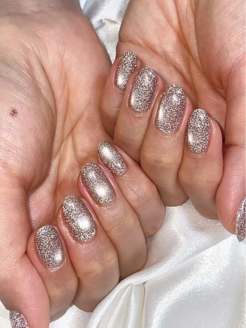 ネイル アニマル柄 オーロラネイル フラッシュネイル フラッシュマグ フットネイル ハンドネイル kiki nail たまプラーザのネイルデザイン