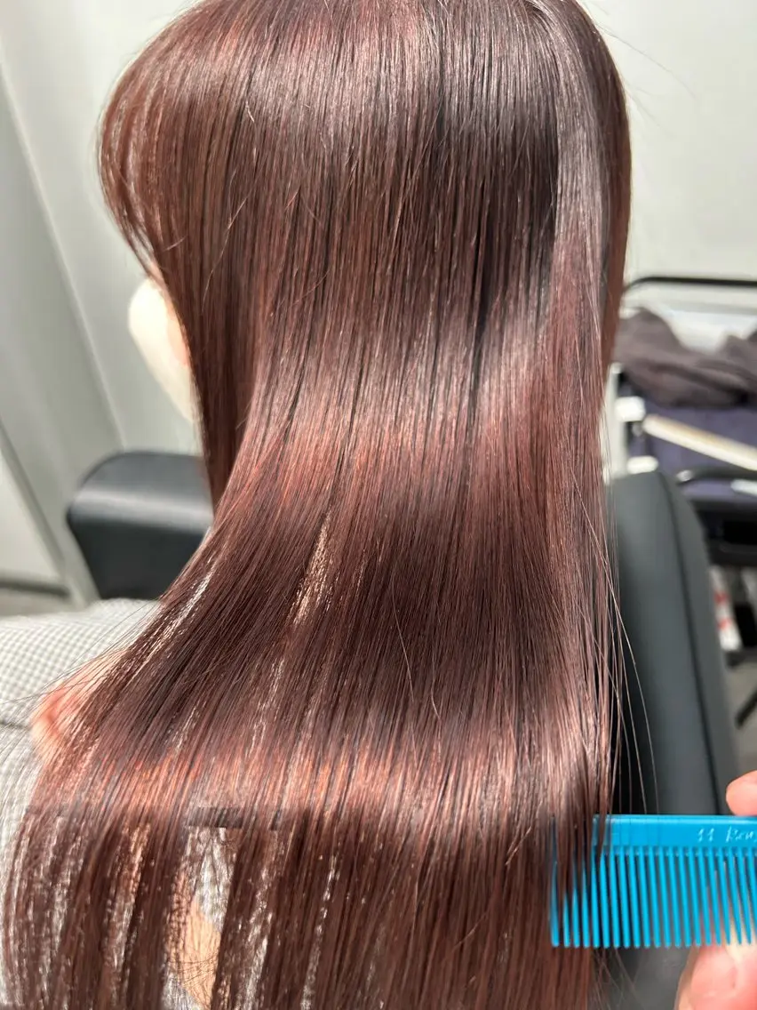 ロング カット ヘアカラー 縮毛矯正 トリートメント siki. 石渡のヘアスタイル