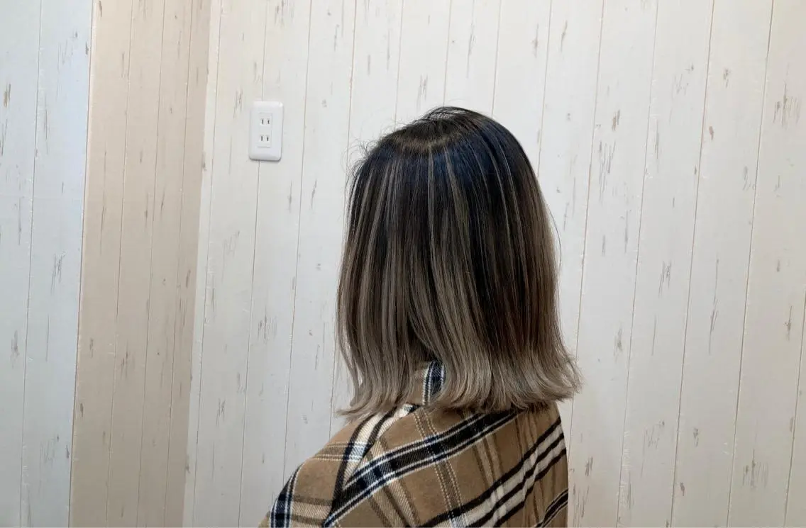 ミディアム カラー ヘアカラー&縮毛矯正 STAR☆RIVERのヘアスタイル
