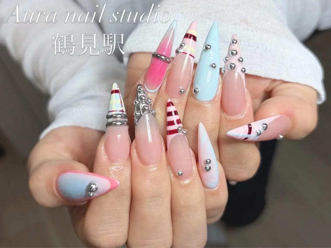 ネイル AURA NAIL 🌟鶴見店のネイルデザイン