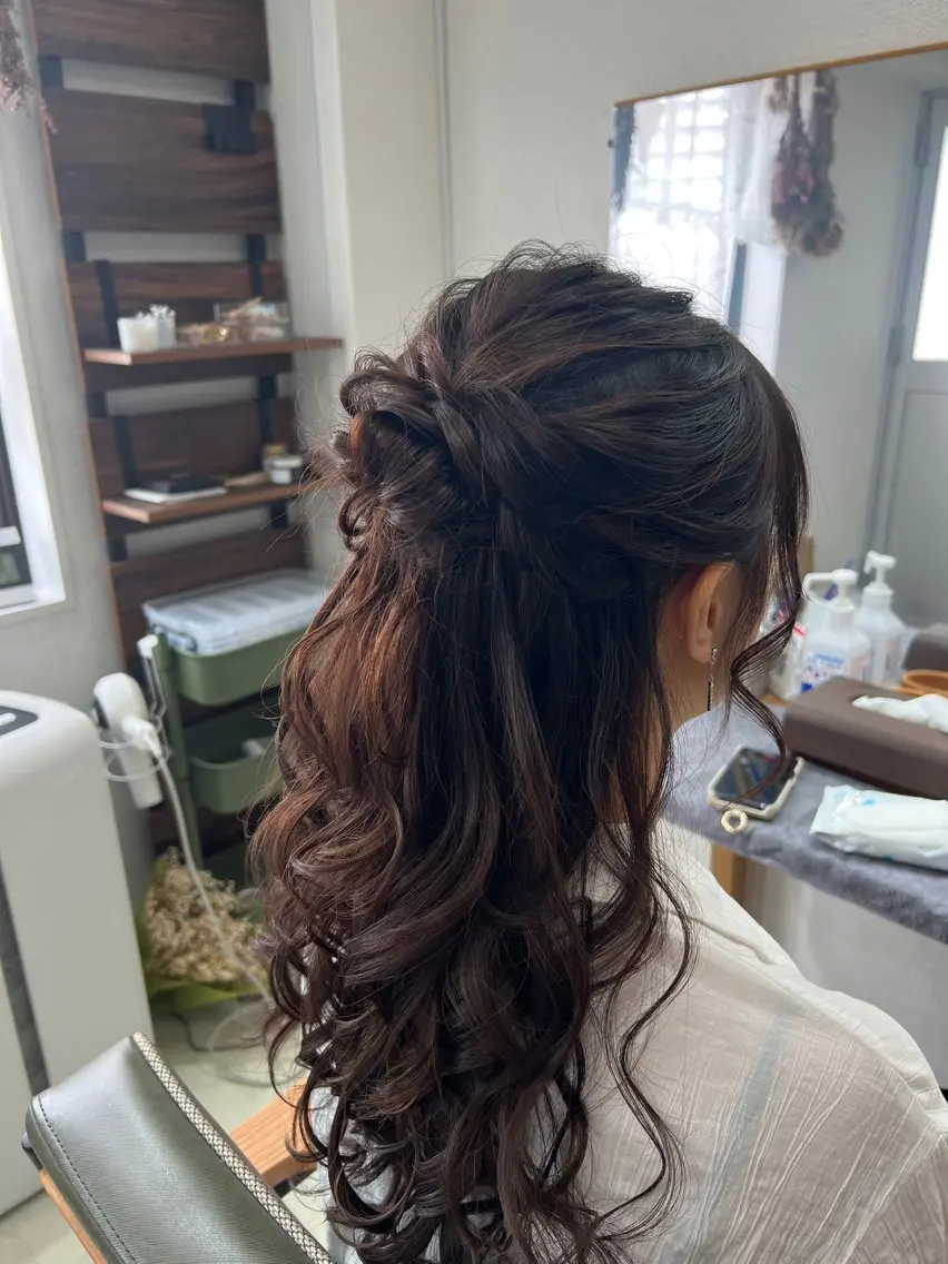 ロング ヘアアレンジ ハーフアップ 山室 敬義のヘアスタイル