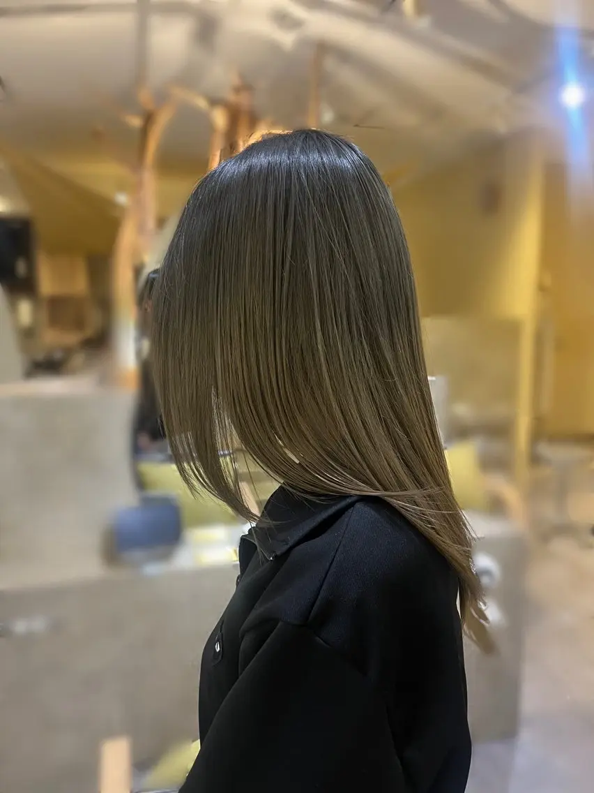 ロング カラー 本城 真奈のヘアスタイル